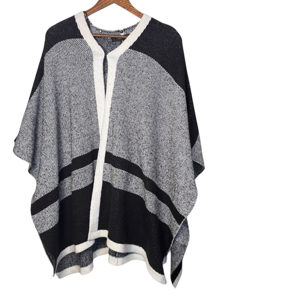 Forever 21 Black and White Poncho Knit Sweater
